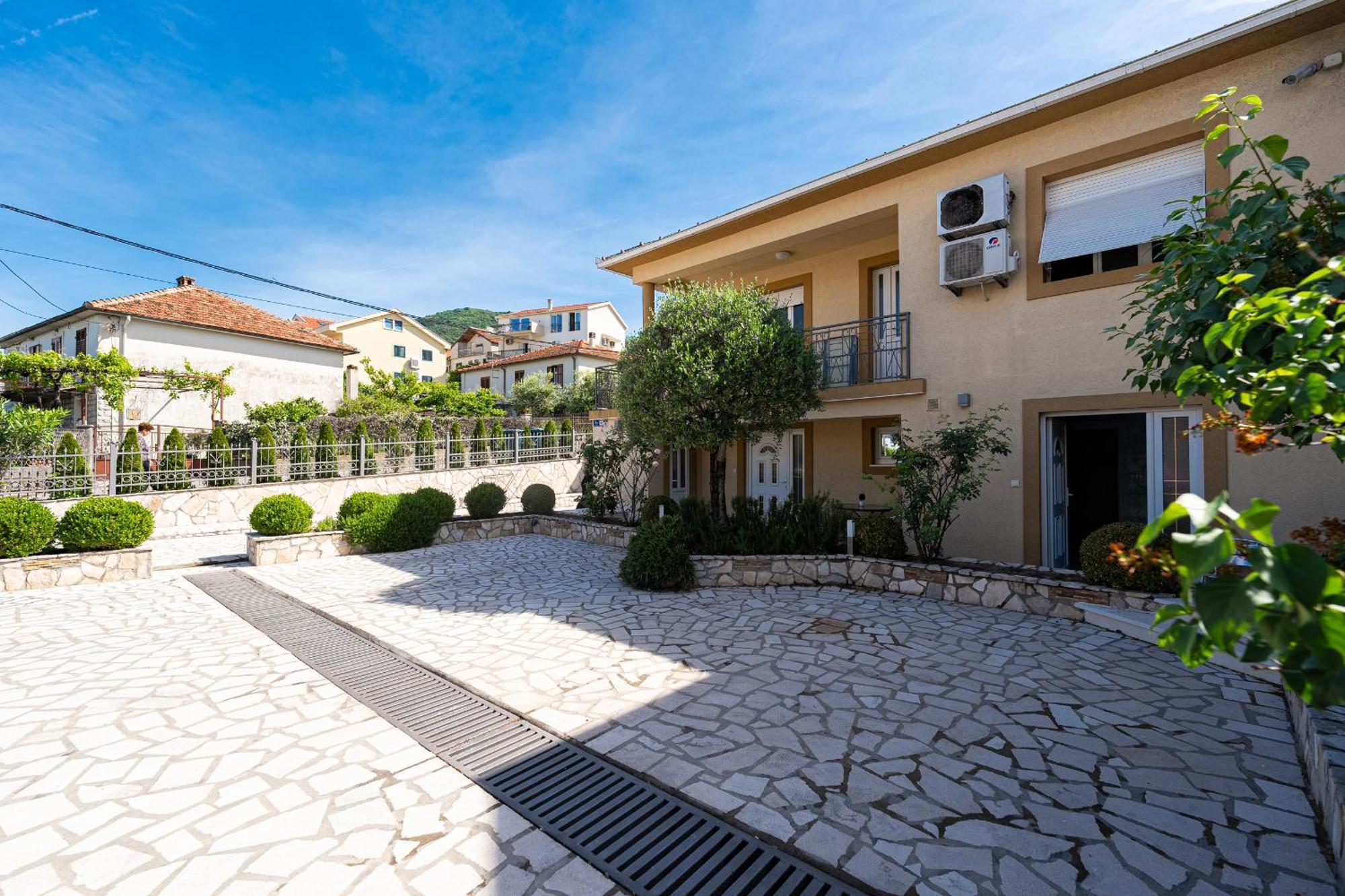 Raicevic Residence Τίβατ Εξωτερικό φωτογραφία